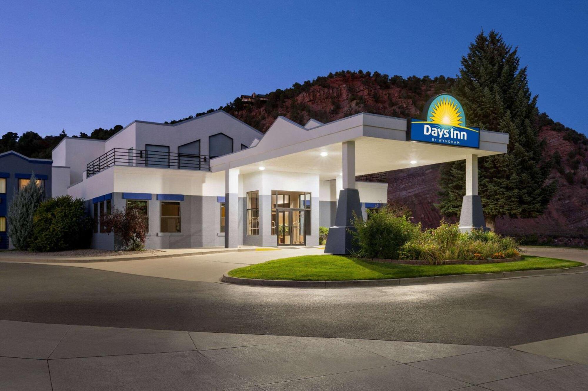 Days Inn By Wyndham Carbondale Exterior foto