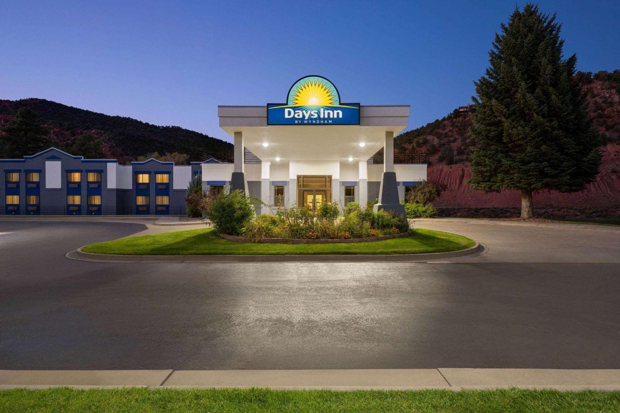 Days Inn By Wyndham Carbondale Exterior foto