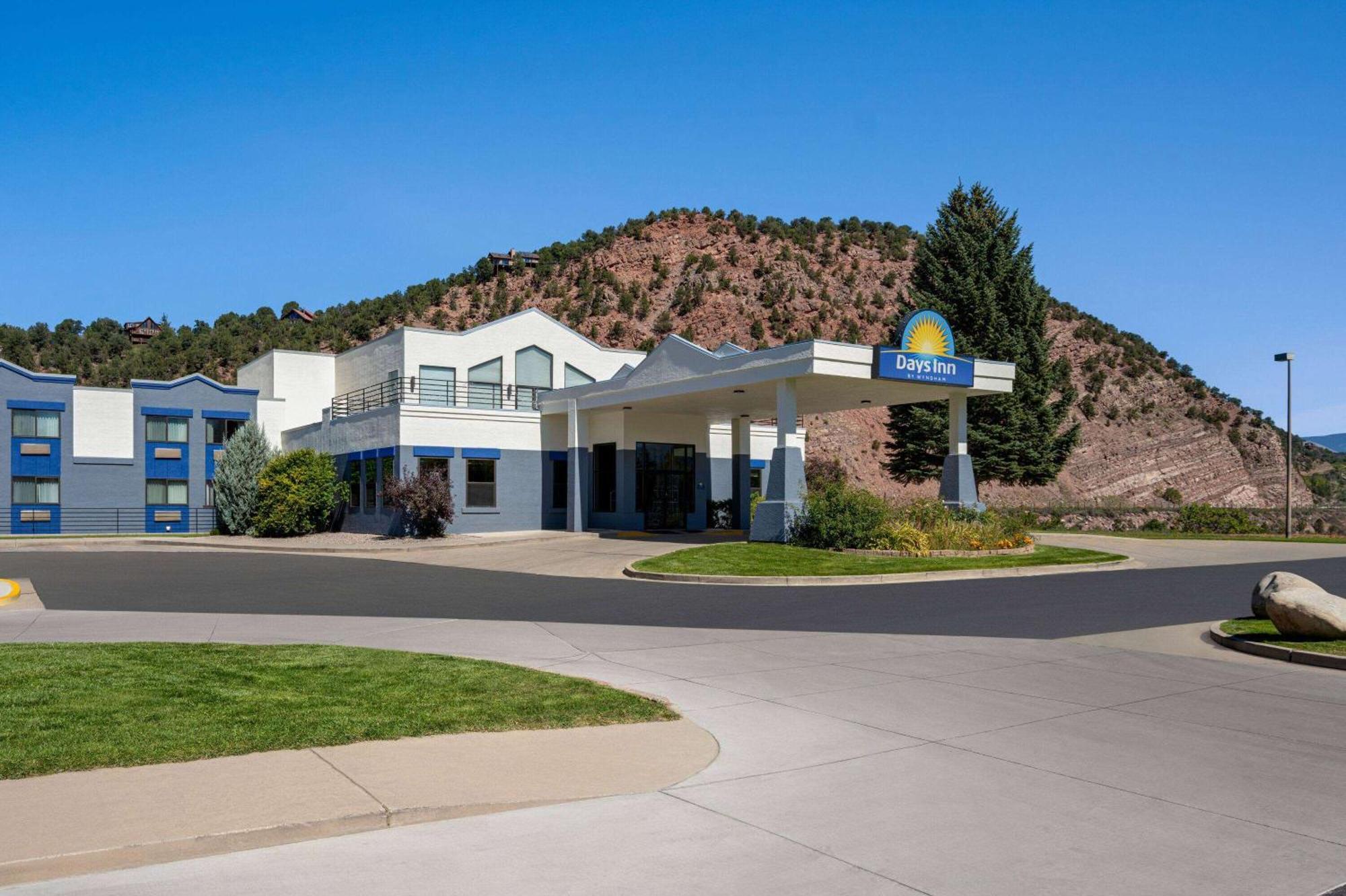 Days Inn By Wyndham Carbondale Exterior foto